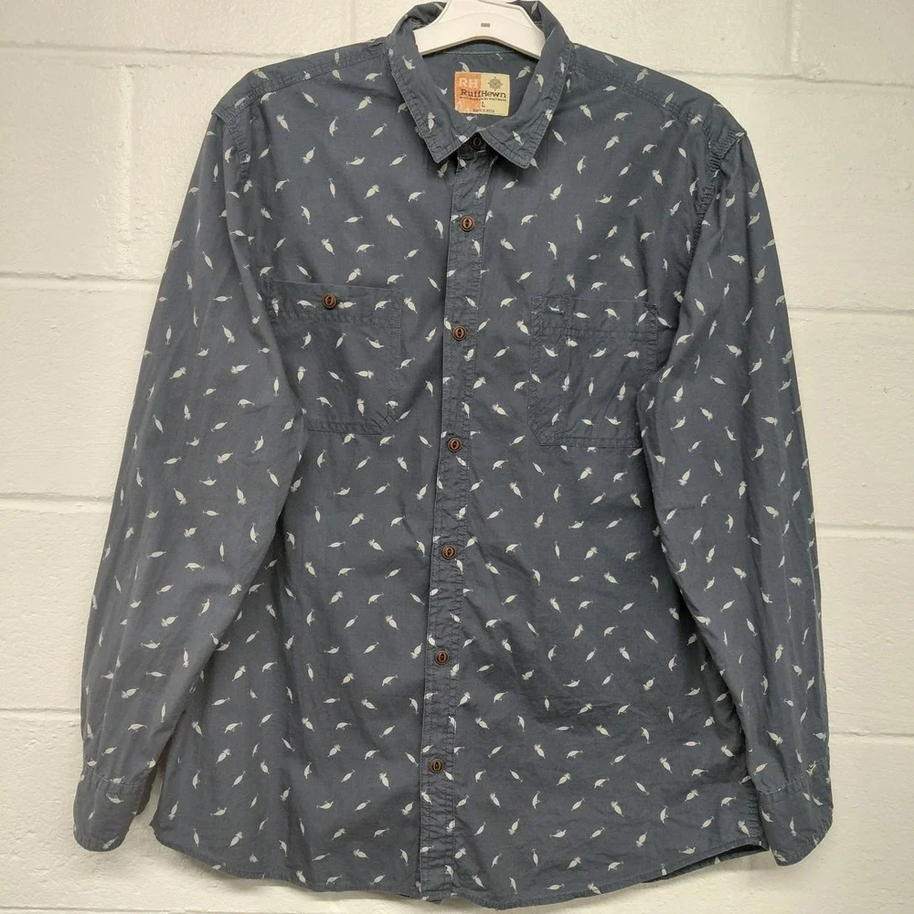 Ruff Hewn Blue Fishing Lure Chambray Mens LARGE Long Sleeve Button Up Shirt Fish